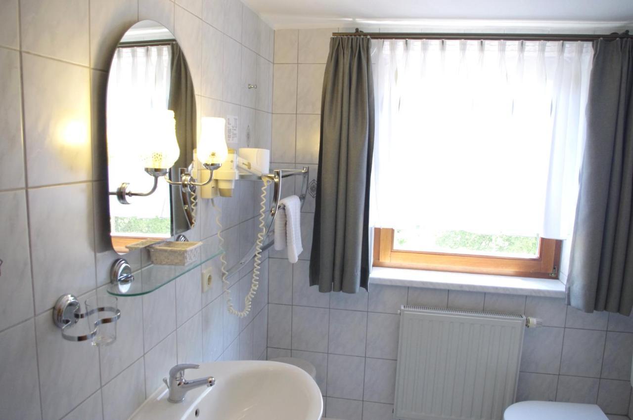 Hotel Gasthof Zum Walfisch Klingenthal Ngoại thất bức ảnh